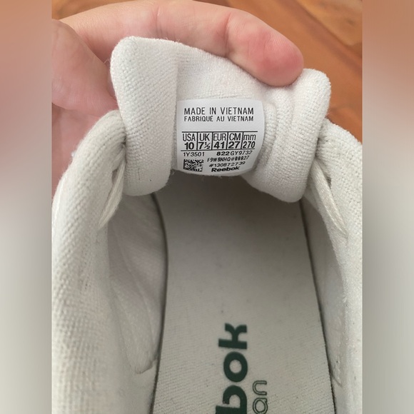 Brand New Reebok Classics Vegan Sneakers 👟 - Picture 5 of 5